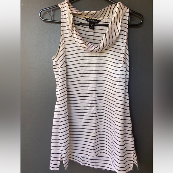 White House Black Market Tops - White House Black Market sleeveless silk blouse size XS